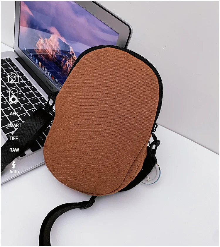 Korean Version of Ins-style Versatile Women's Crossbody Bag, Ruiying Hat, Trendy and Individualistic Men's Shoulder Bag