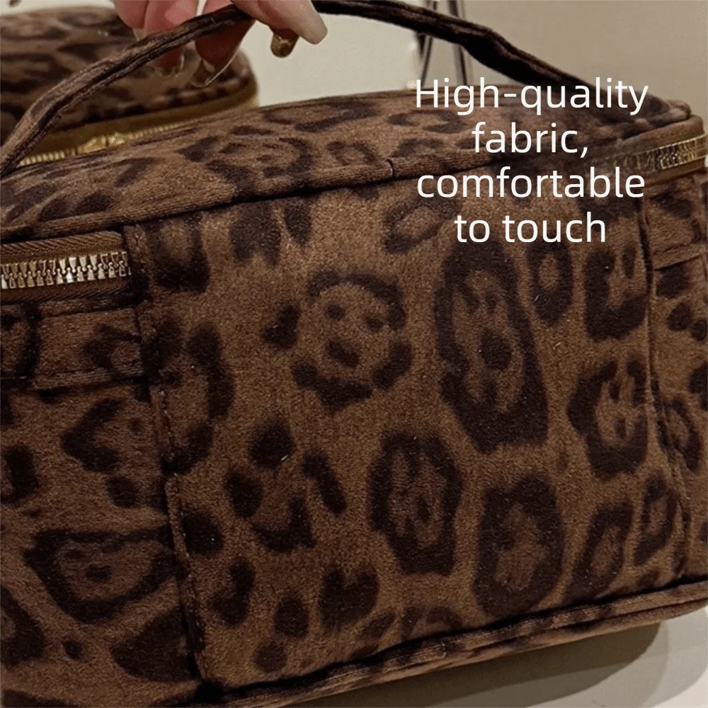 New Large Capacity Cosmetic Bag Leopard Print Faux Suede Toiletry Box Multiple Pockets Handheld Storage Bag Travel