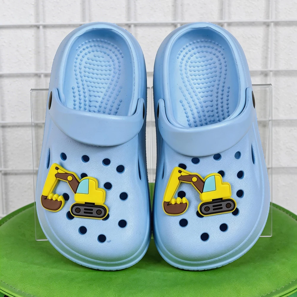Disigner Children Slippers Cartoon Car Kids Sandals For Summer Holiday Beach Fashion Flat Lightweight Garden Shoes