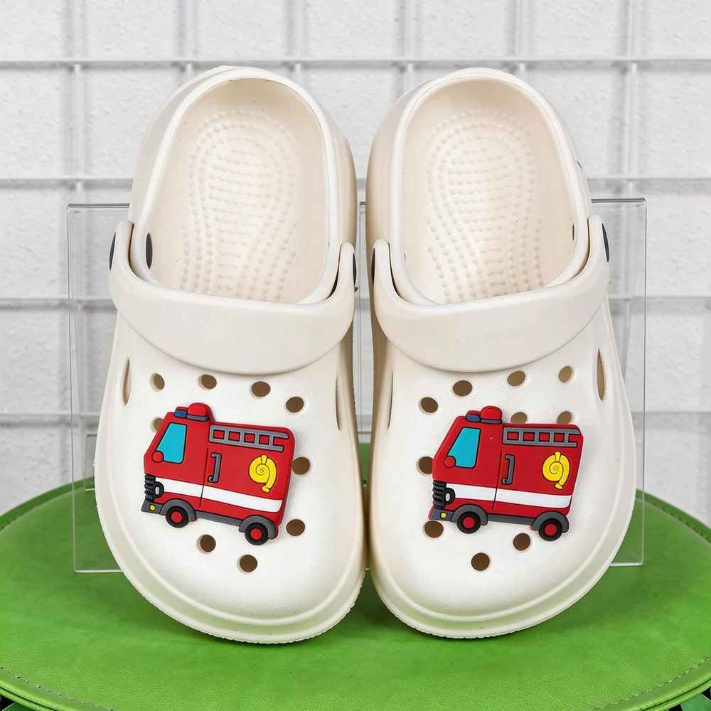 Disigner Children Slippers Cartoon Car Kids Sandals For Summer Holiday Beach Fashion Flat Lightweight Garden Shoes