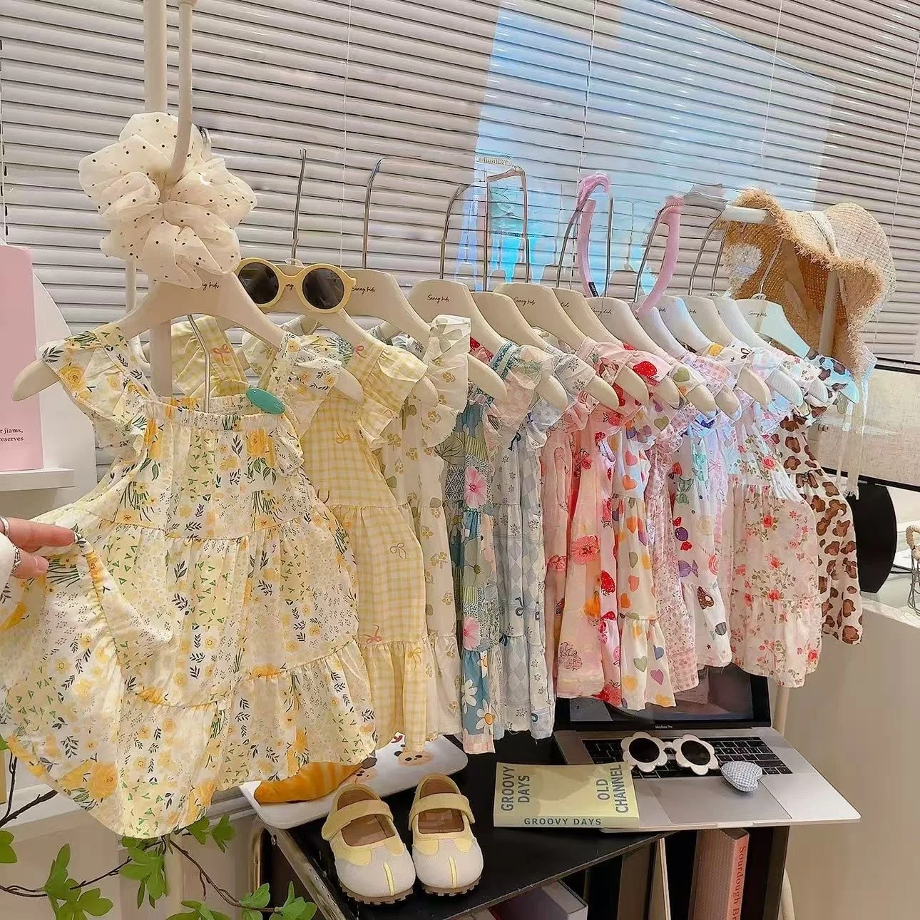 2026 Summer Girls Flutter Sleeve Dress Kids Printed Tiered Princess Dresses for 1-12Y Children Vacation Clothes