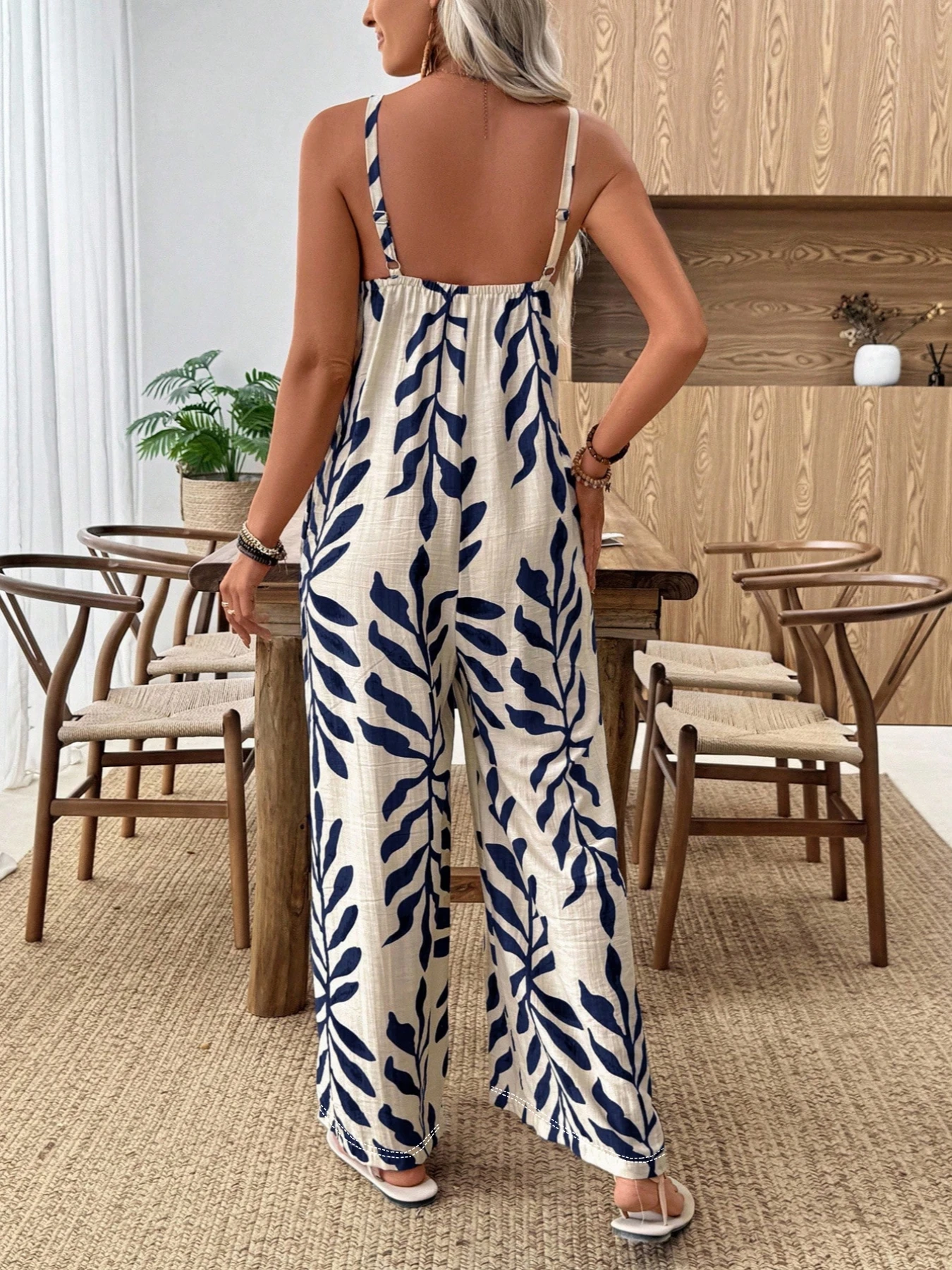 Summer fashion new women's elegant V-neck tropical leaf print wide leg suspender jumpsuit pants