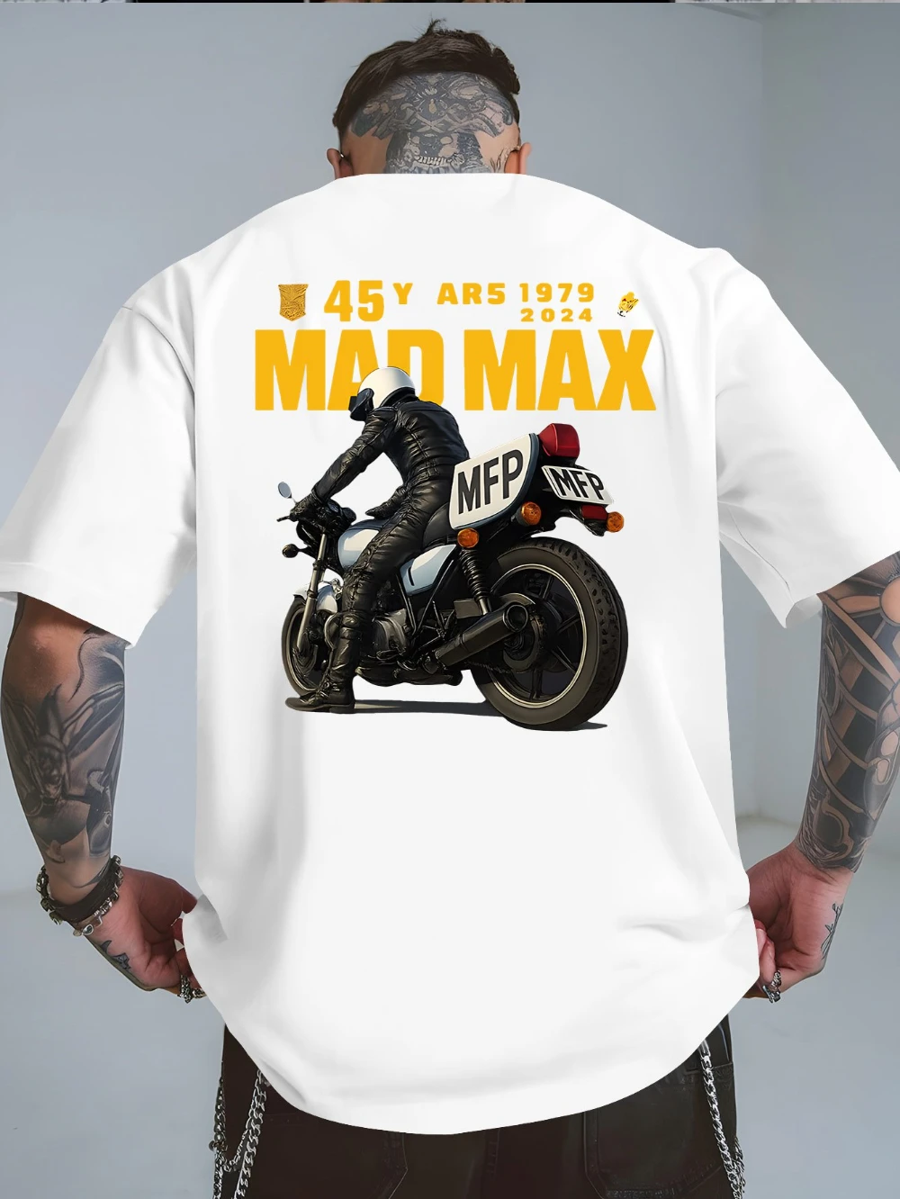 Men's T-shirt with A Simple Mini Print on The Front and MAD MAX Hardcore Biker Art on The Back Suitable for Daily Casual Wear