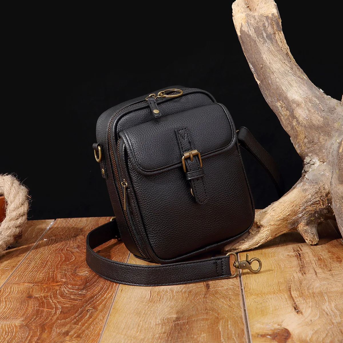 Unisex Casual Messenger Bag PU Leather Crossbody Bag Small Shoulder Phone Bag for Daily Use