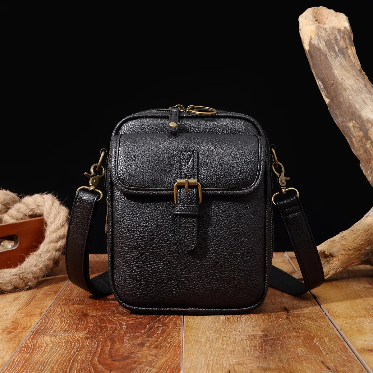 Unisex Casual Messenger Bag PU Leather Crossbody Bag Small Shoulder Phone Bag for Daily Use