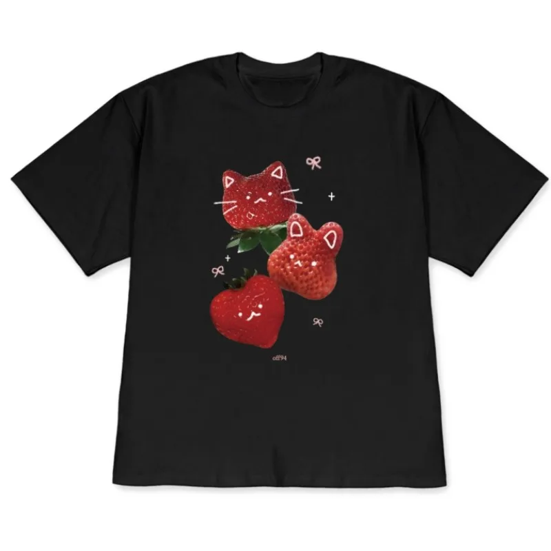 Cute Strawberry Cat Graphic T-Shirt Kawaii Fruit Cat Tee Casual Short Sleeve T Shirt for Men Women Couple Outfits Top Versatile