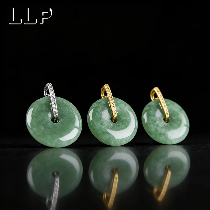 Natural Green Jadeite Peace Pendant With S925 Silver Clasp The Clasp Is Embedded And Suitable For Women To Wear