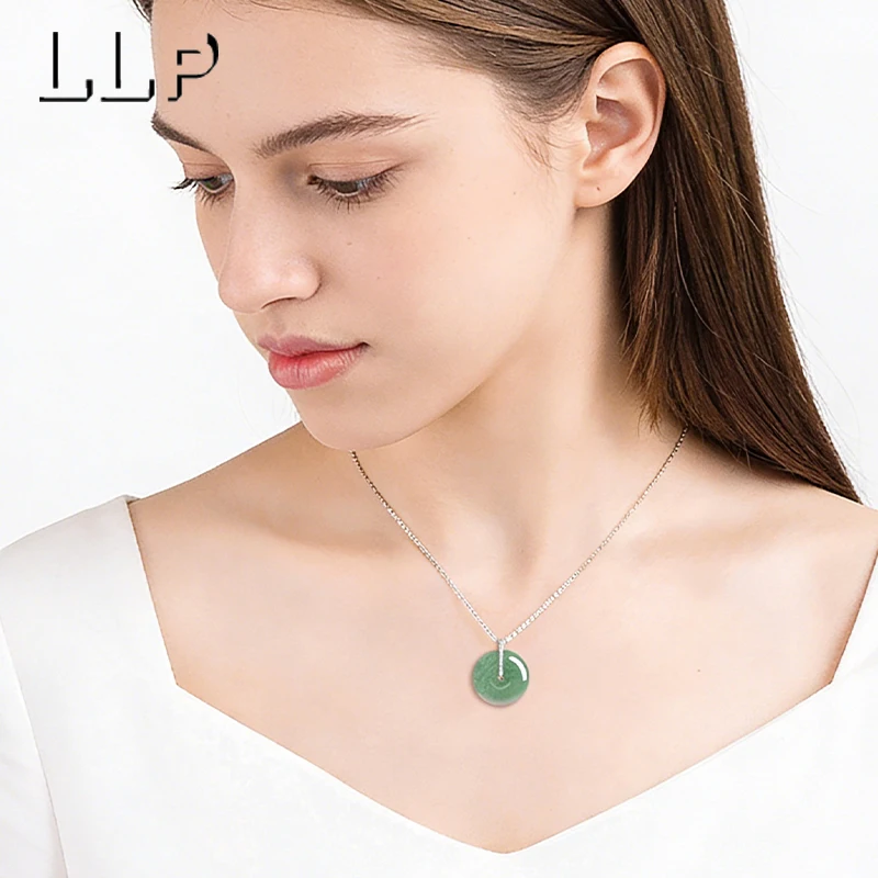 Natural Green Jadeite Peace Pendant With S925 Silver Clasp The Clasp Is Embedded And Suitable For Women To Wear