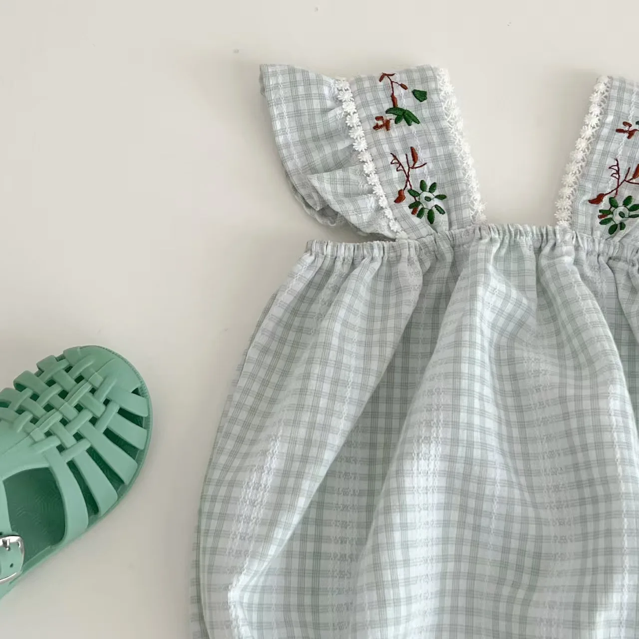 Summer Korean-style Cute and Fashionable Wrap-around Romper for Baby Girls, Made of Natural and Breathable Fabric