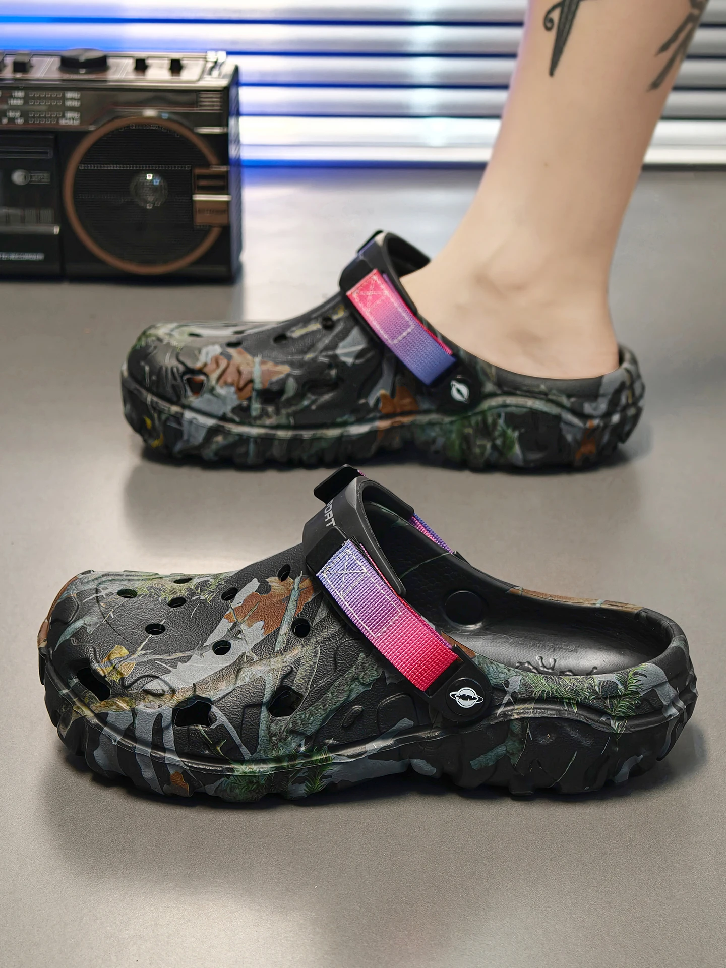 Lightweight EVA Clog Shoes Unisex Slip On Slippers Quick Dry Breathable Garden Clogs for Men Women Indoor Outdoor Beach Sandals