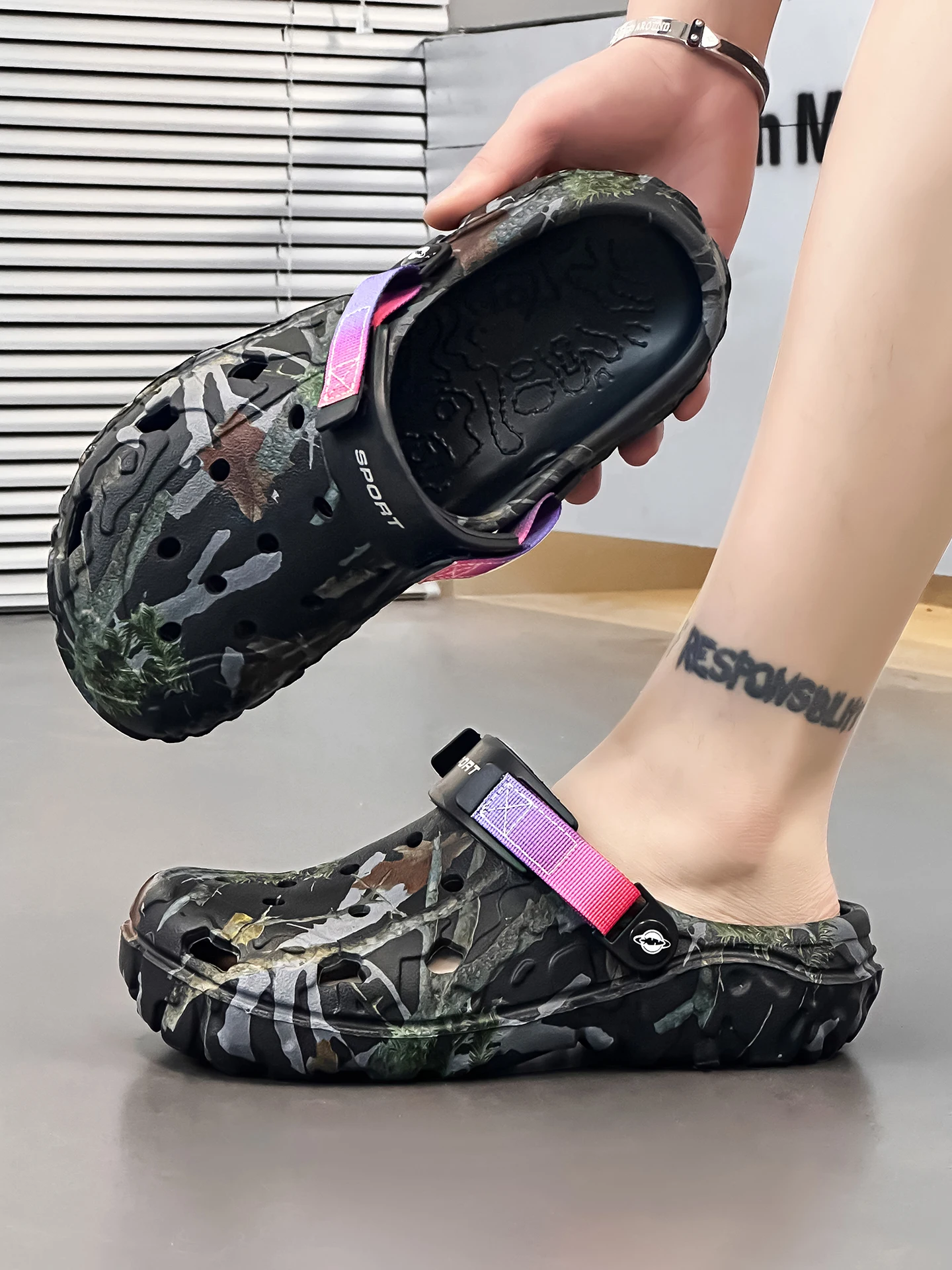 Lightweight EVA Clog Shoes Unisex Slip On Slippers Quick Dry Breathable Garden Clogs for Men Women Indoor Outdoor Beach Sandals