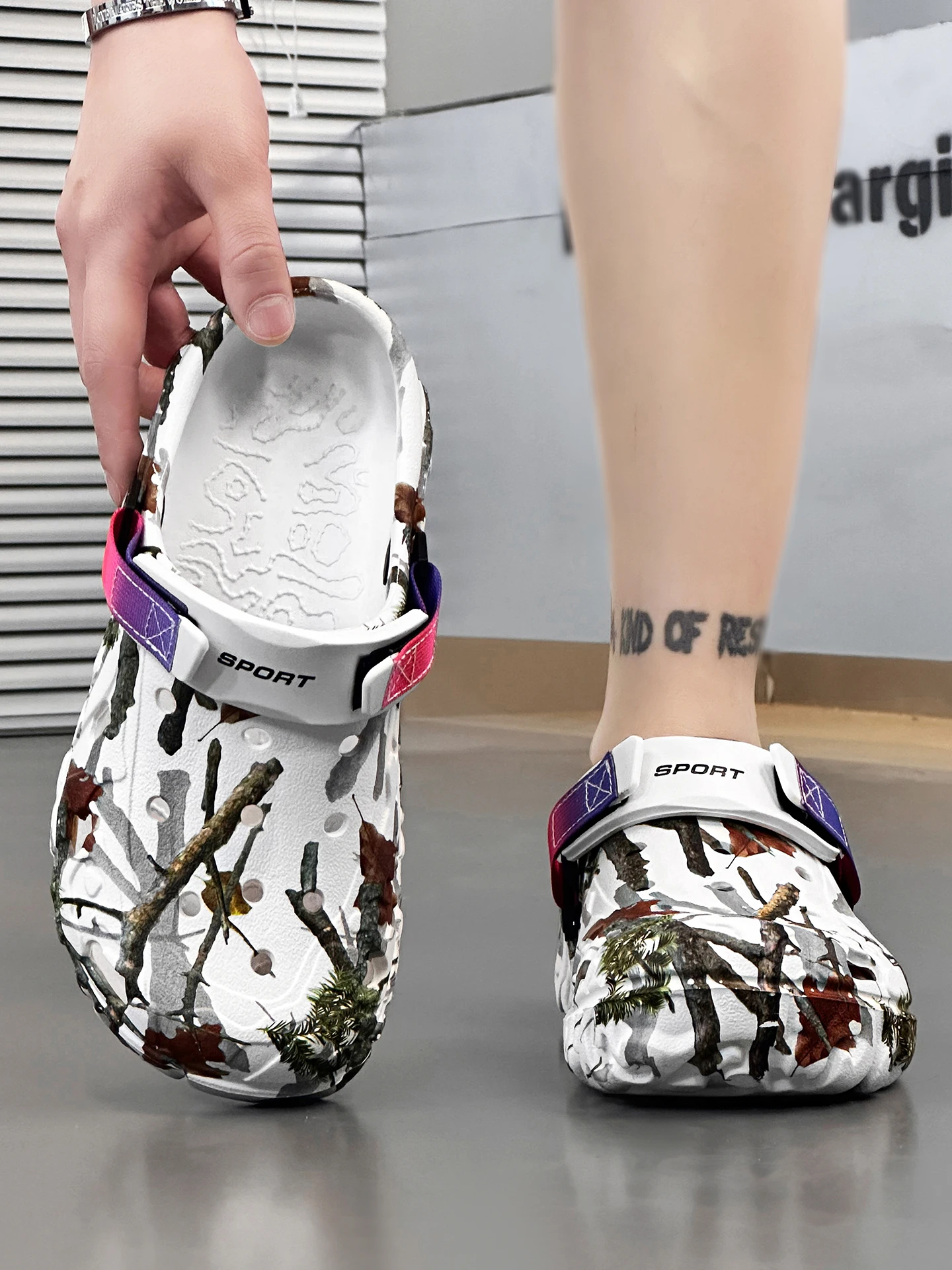 Lightweight EVA Clog Shoes Unisex Slip On Slippers Quick Dry Breathable Garden Clogs for Men Women Indoor Outdoor Beach Sandals
