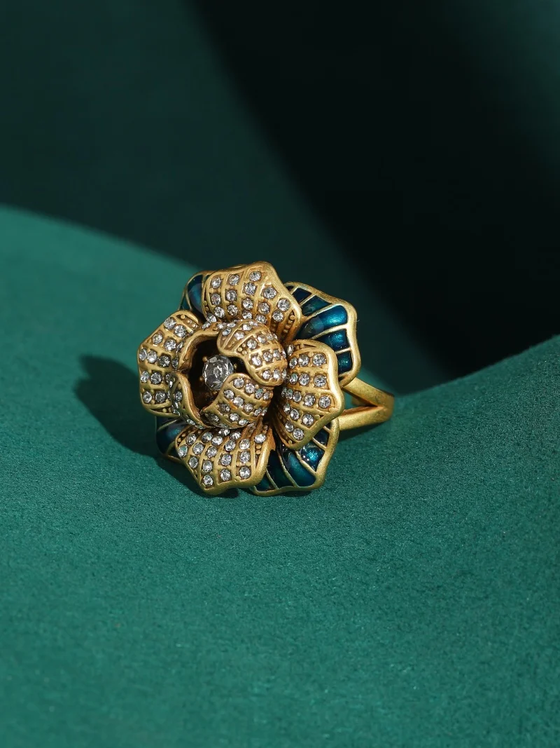 Vintage Blue Rich Flower Rings for Woman Enamel Antique Gold Plated Rhinestone Jewelry High Quality Trends 2026 Accessories