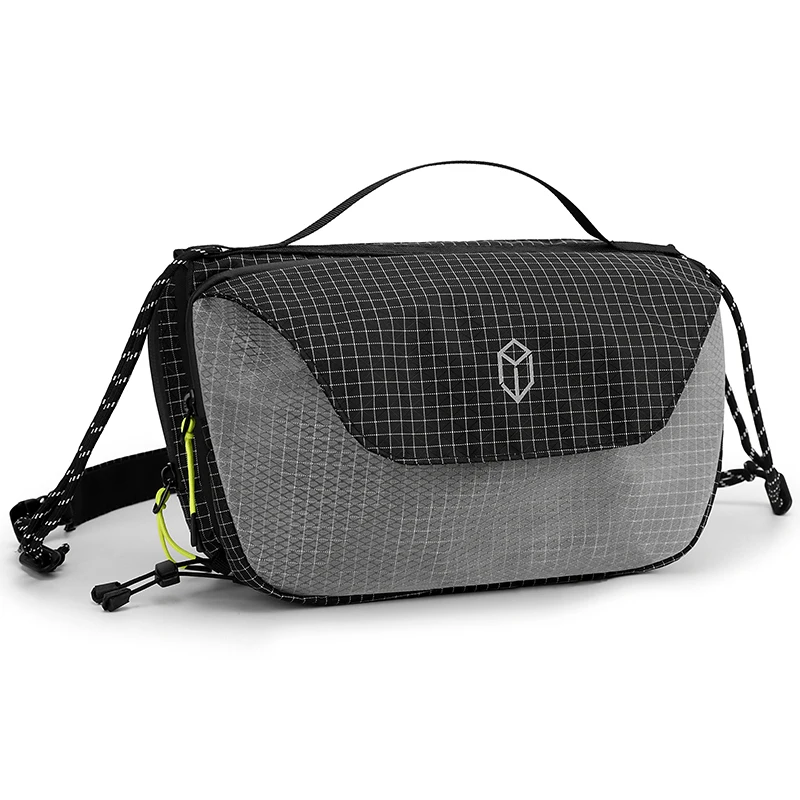 Fashion Waterproof Crossbody Bags Reflective Design Unisex Chest Bags Travel Storage Shoulder Bags Handbags Man's Messenger Bag