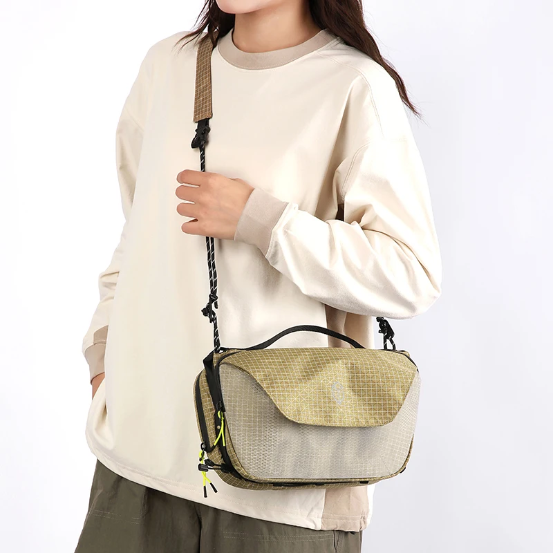 Fashion Waterproof Crossbody Bags Reflective Design Unisex Chest Bags Travel Storage Shoulder Bags Handbags Man's Messenger Bag