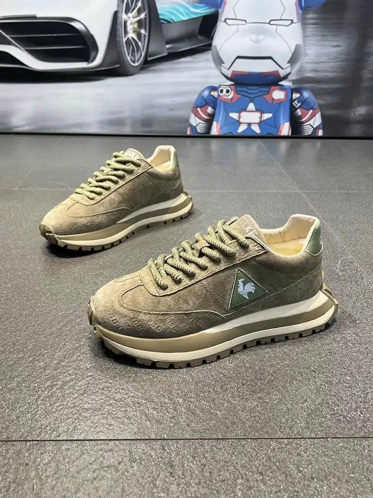 Men's Versatile Lightweight Sporty Casual Shoes Breathable Comfortable Rubber Sole Running Shoes High Elasticity Fall Season