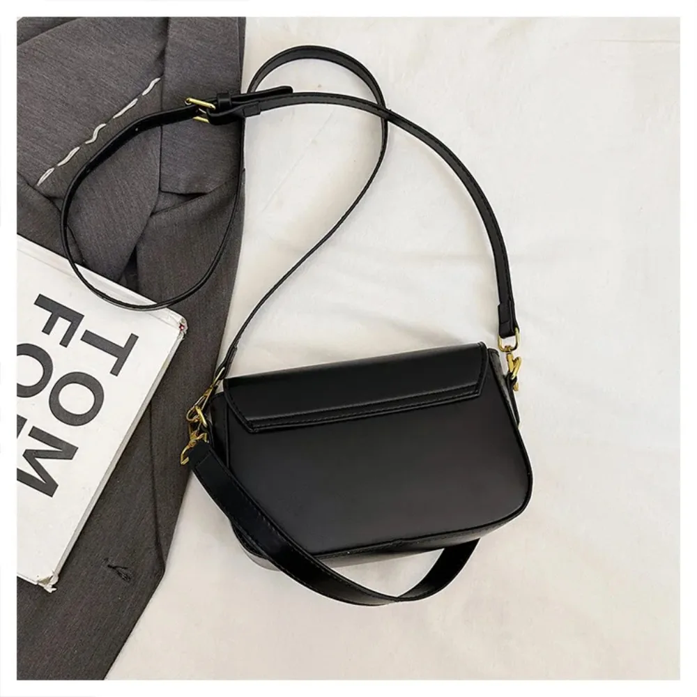 Fashion Design Women's Crossbody Shoulder Bag with Compact Small Square Design, Suitable for Daily Office and Leisure Activities