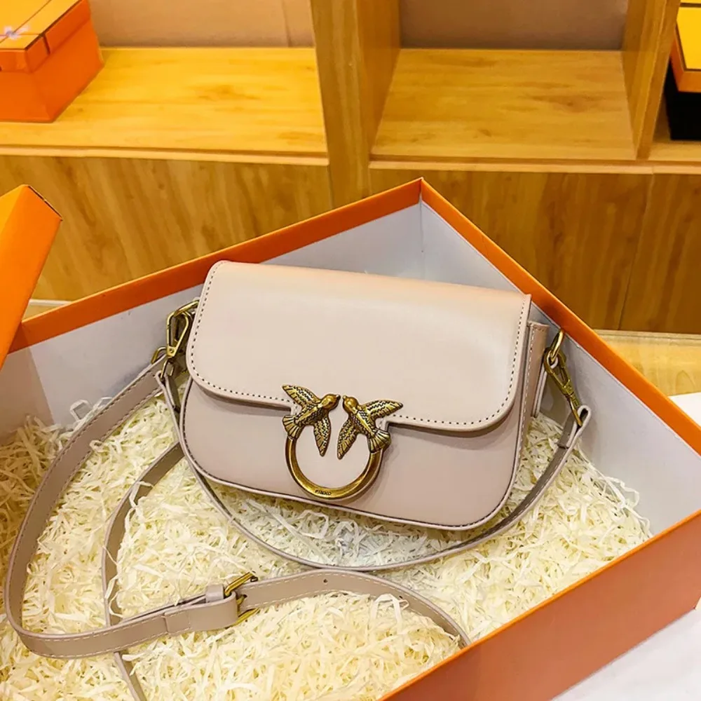 Fashion Design Women's Crossbody Shoulder Bag with Compact Small Square Design, Suitable for Daily Office and Leisure Activities