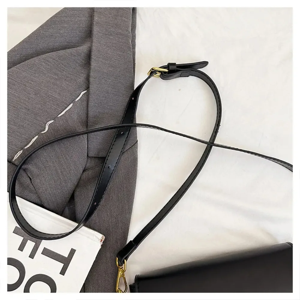 Fashion Design Women's Crossbody Shoulder Bag with Compact Small Square Design, Suitable for Daily Office and Leisure Activities