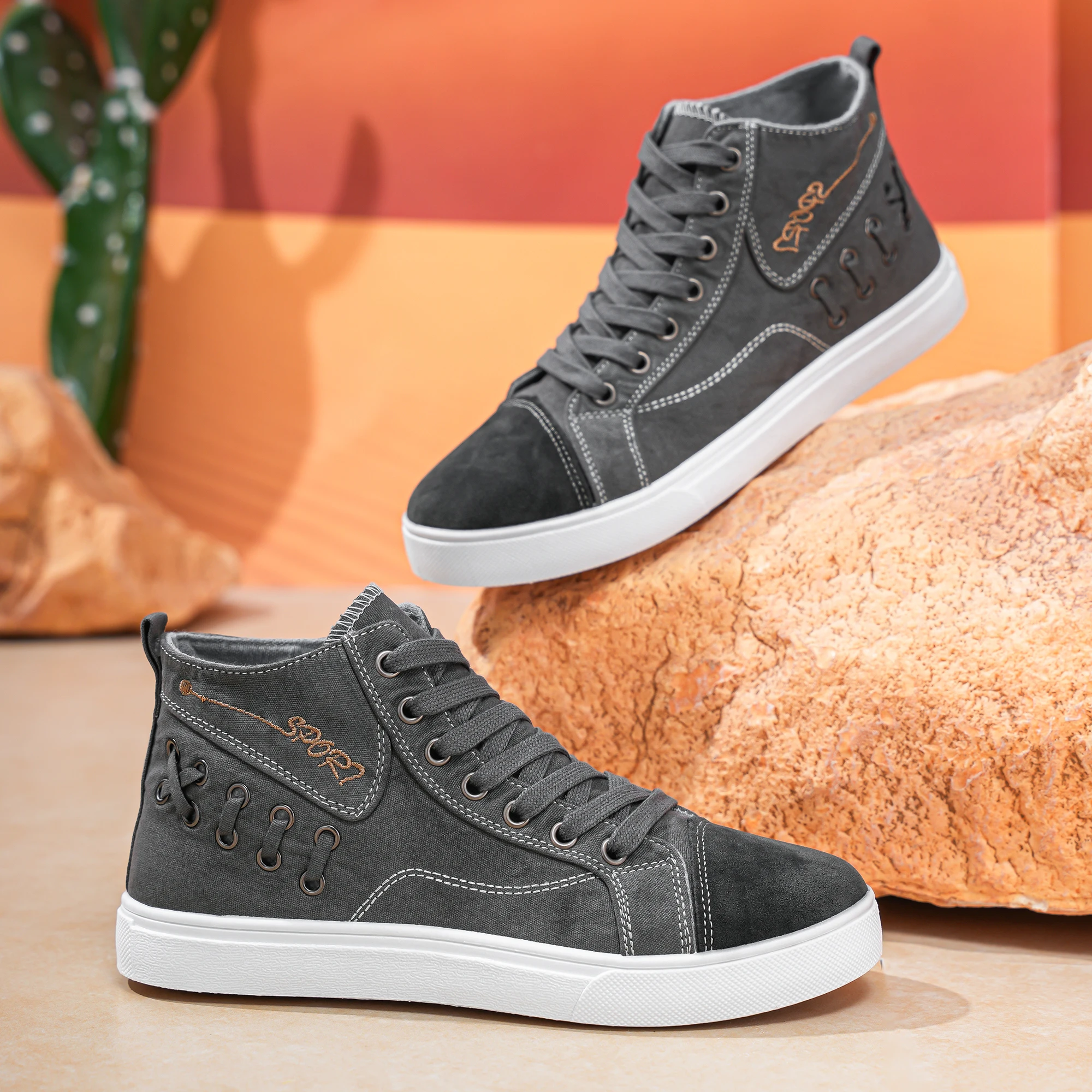 Men's high top lace up canvas shoes, breathable and soft soled, comfortable running shoes, outdoor sports shoes