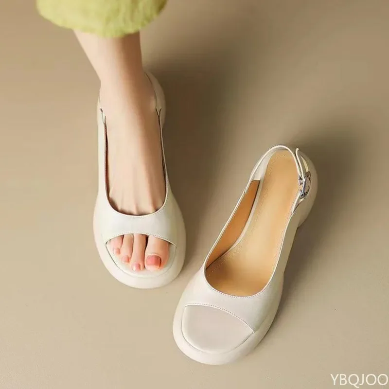Summer Fashion New Thick Soled Sandals for Women Height Increasing Versatile Sponge Cake Bottom Beach Shoes Small Women's Shoes