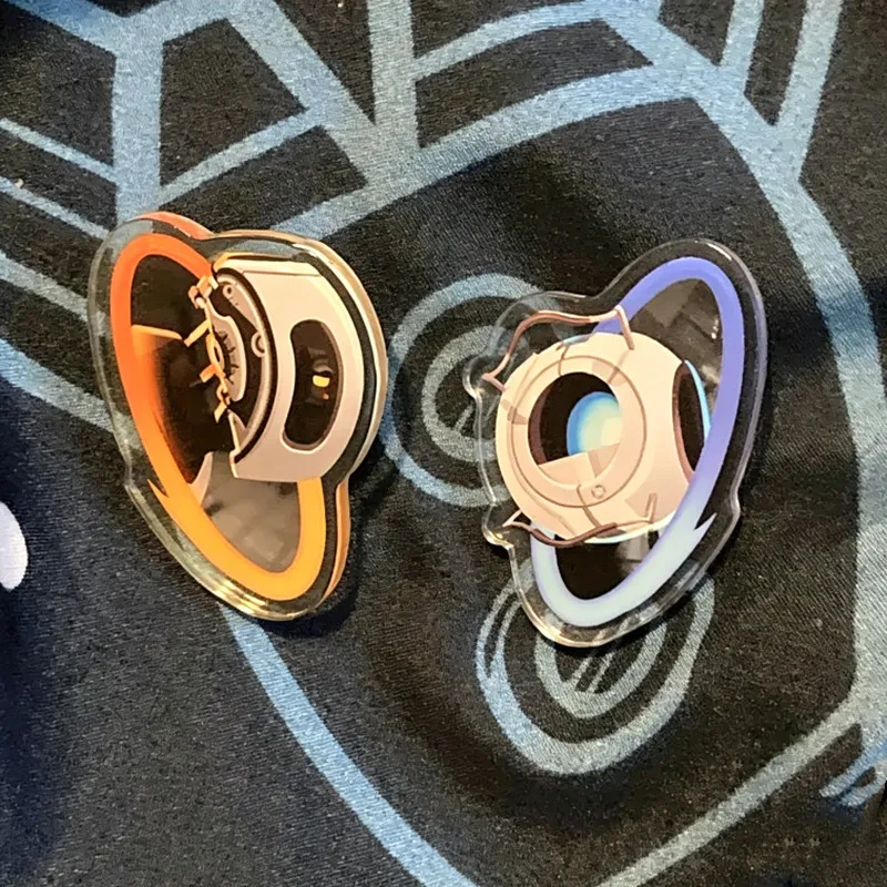 Portal Keychain – Wheatley & GLaDOS 1.5” Acrylic Pin| Cute Cartoon Game Pendant, Fan Art Merchandise for Portal Fans