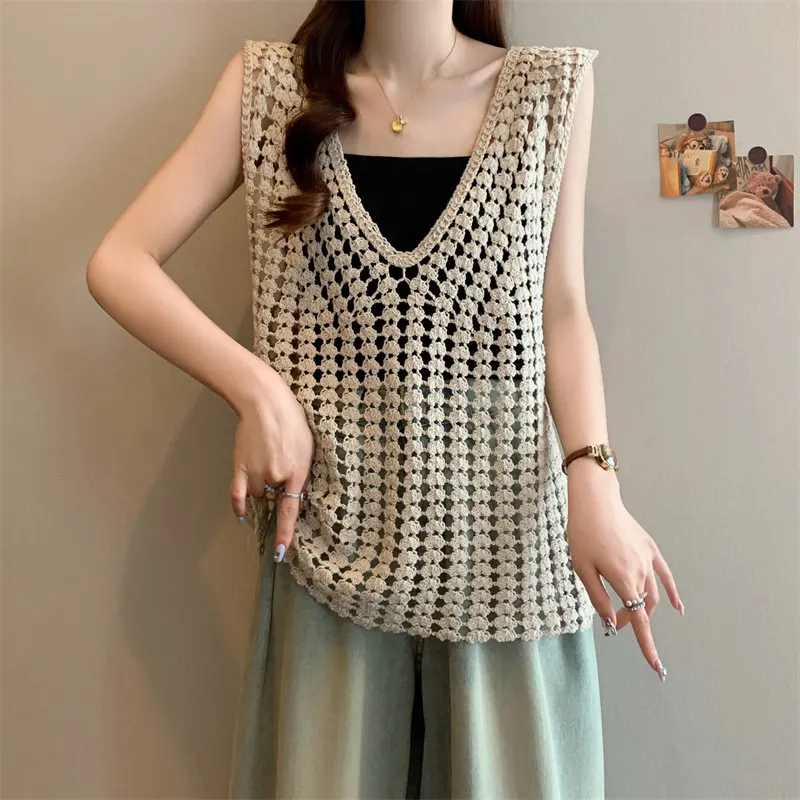 Sleeveless Knit Blouse for Women Open Stitch V-Neck Crochet Tunic Top Summer Beach Cover Up Boho Vacation Outfit
