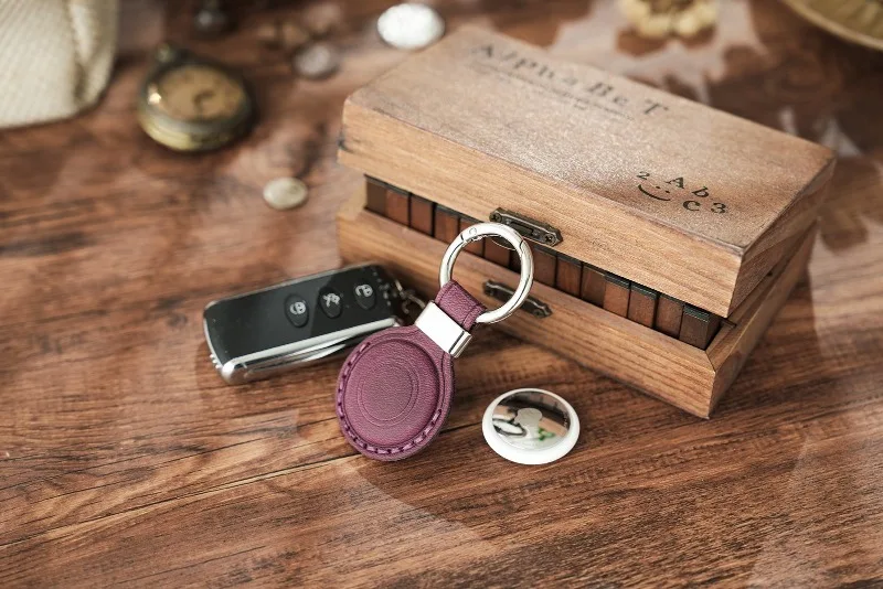 Vintage Crazy Horse Leather AirTag Keychain, Genuine Leather Case for Apple AirTag, Retro Protective Tracker Cover for Luggage