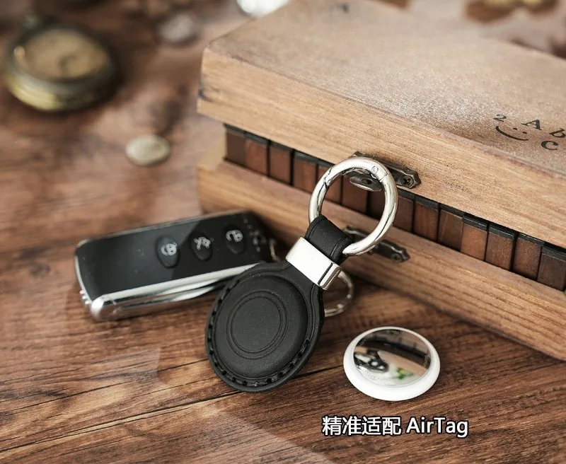 Vintage Crazy Horse Leather AirTag Keychain, Genuine Leather Case for Apple AirTag, Retro Protective Tracker Cover for Luggage