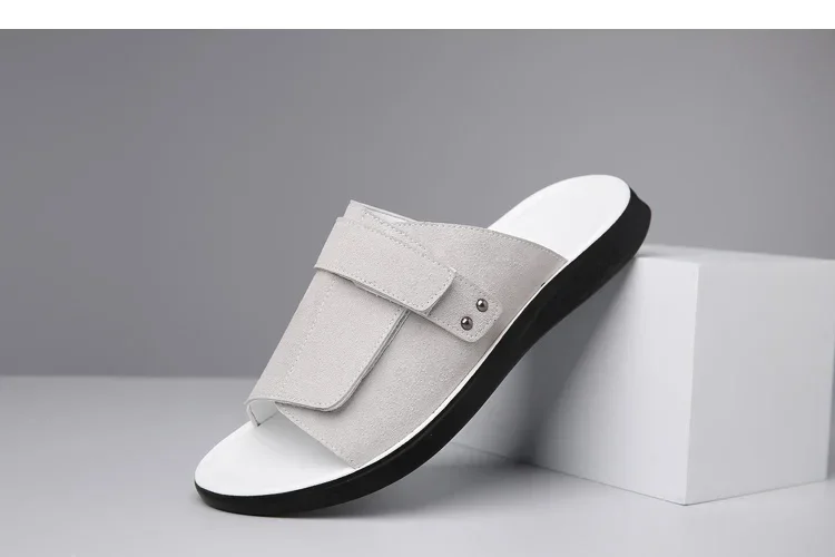New Men's Slip-On Sandals with Magic Tape Outdoor Anti-Slip Soft Bottom Flat Slippers Versatile Comfortable Summer Shoes-1102