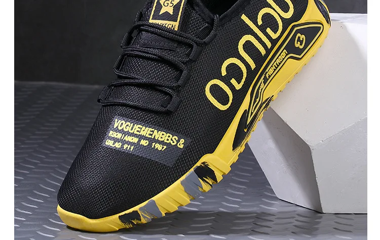 2025 Men's Vulcanize Shoes Breathable Lightweight Sneakers Outdoor Mesh Black Shoes Athletic Jogging Tenis Walking Shoes Man