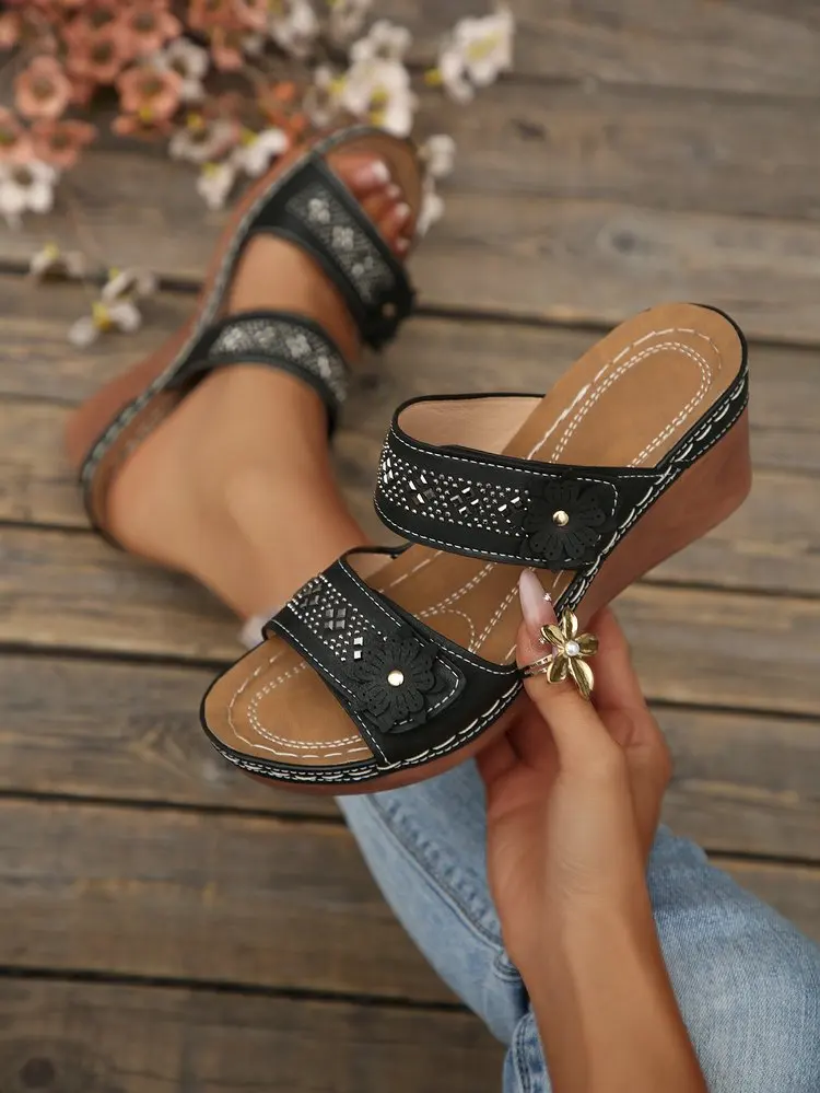 2026 Summer Women Slippers Plus Size Women's Shoes Retro Roman Sandals Women Pu Casual Flower Wedge Sandals Platform Slippers