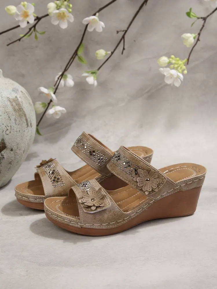 2026 Summer Women Slippers Plus Size Women's Shoes Retro Roman Sandals Women Pu Casual Flower Wedge Sandals Platform Slippers