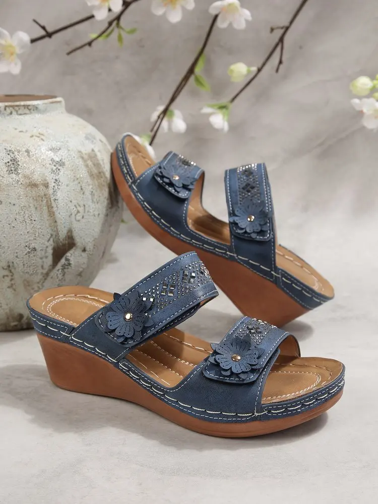 2026 Summer Women Slippers Plus Size Women's Shoes Retro Roman Sandals Women Pu Casual Flower Wedge Sandals Platform Slippers