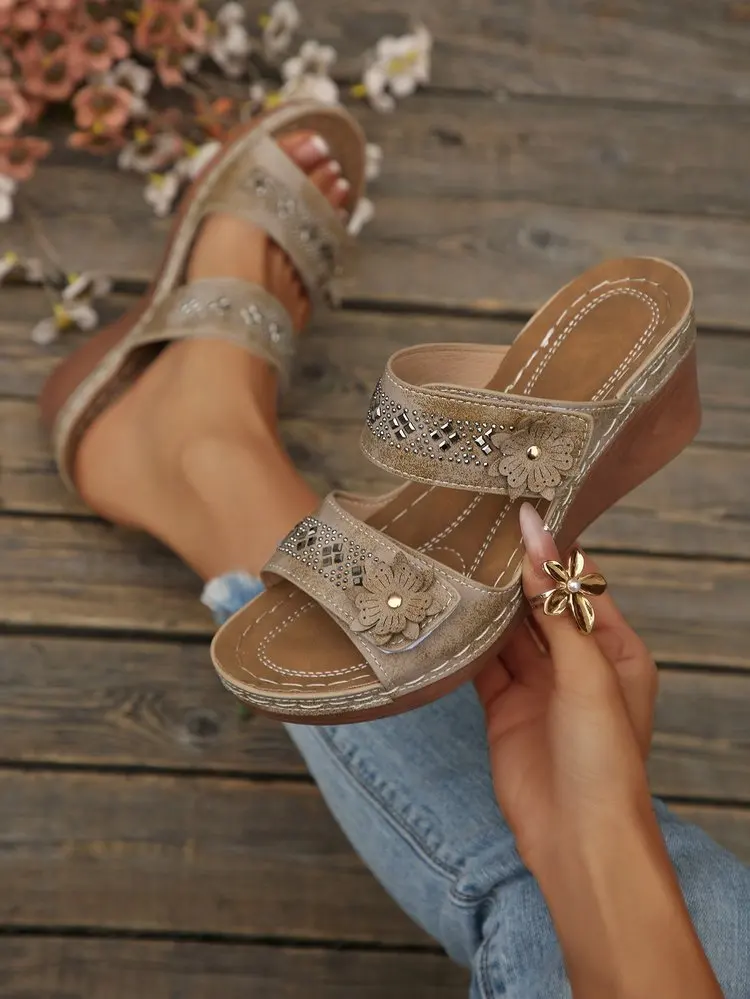 2026 Summer Women Slippers Plus Size Women's Shoes Retro Roman Sandals Women Pu Casual Flower Wedge Sandals Platform Slippers