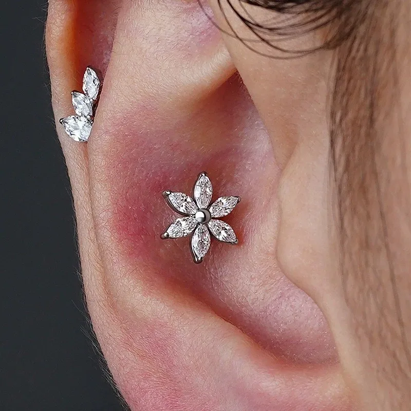 F136 Titanium Six-Petaled Flower Lip Piercing 16G Zirconia Labret Tragus Helix Cartilage Nose Jewelry Earrings