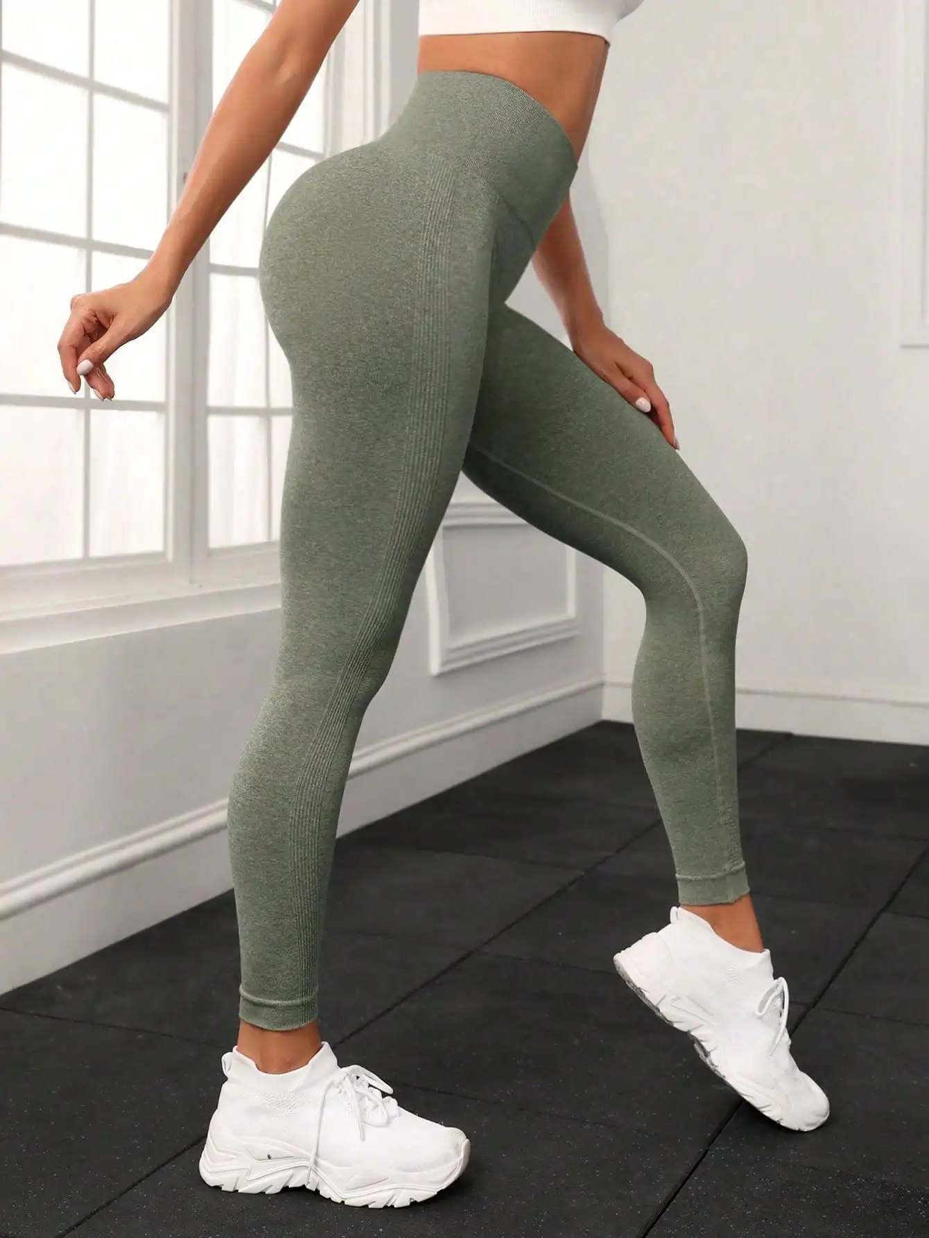 Seamless Letter Peach Yoga Pants, Hip Lifting Yoga Clothes, Tight Fitting High Waisted Sports and Fitness Pants for Women