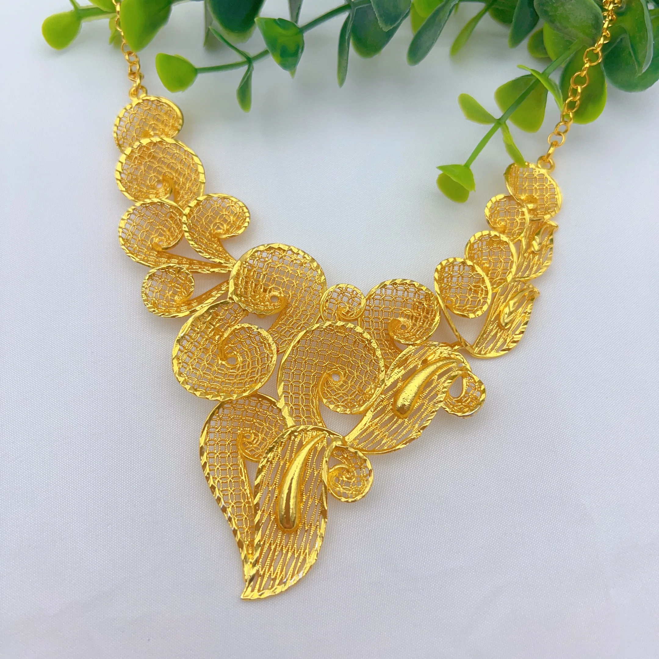 Indian 24K Gold Plated Big Floral Necklace Earrings Jewelry Set For Women African Dubai Bridal Wedding Party Gift Jewellery