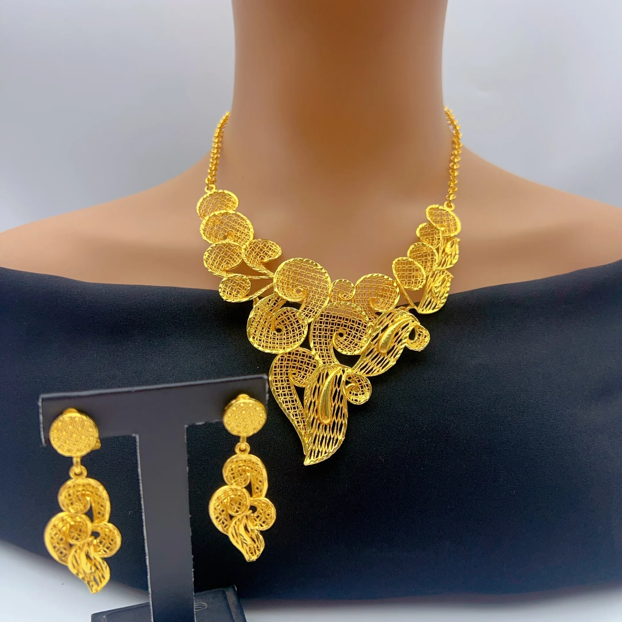 Indian 24K Gold Plated Big Floral Necklace Earrings Jewelry Set For Women African Dubai Bridal Wedding Party Gift Jewellery