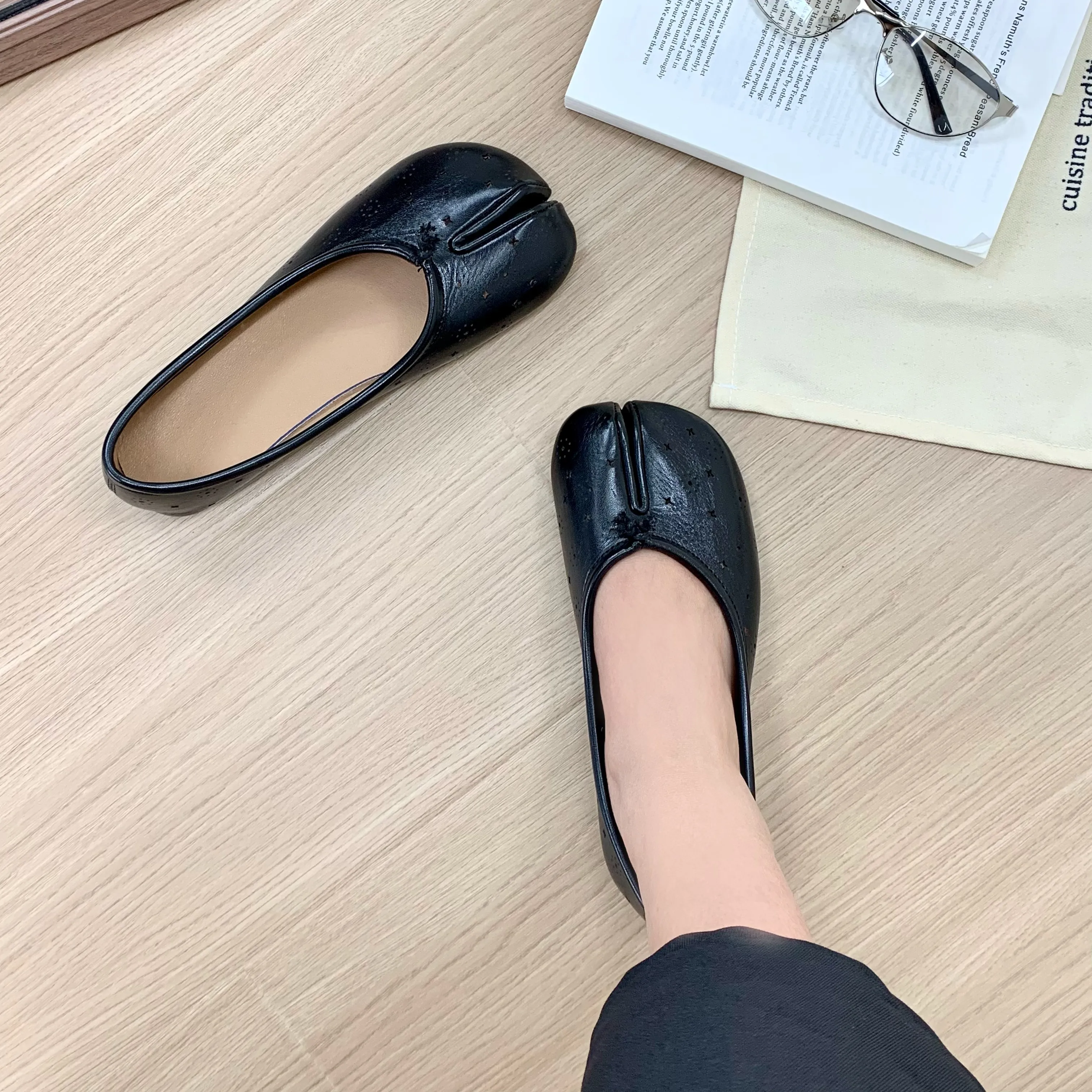 Women Split Toe Ballet Flats Slip On Minimalist Breathable Perforated Flat Shoes Smooth Leather Summer Casual Office Footwear