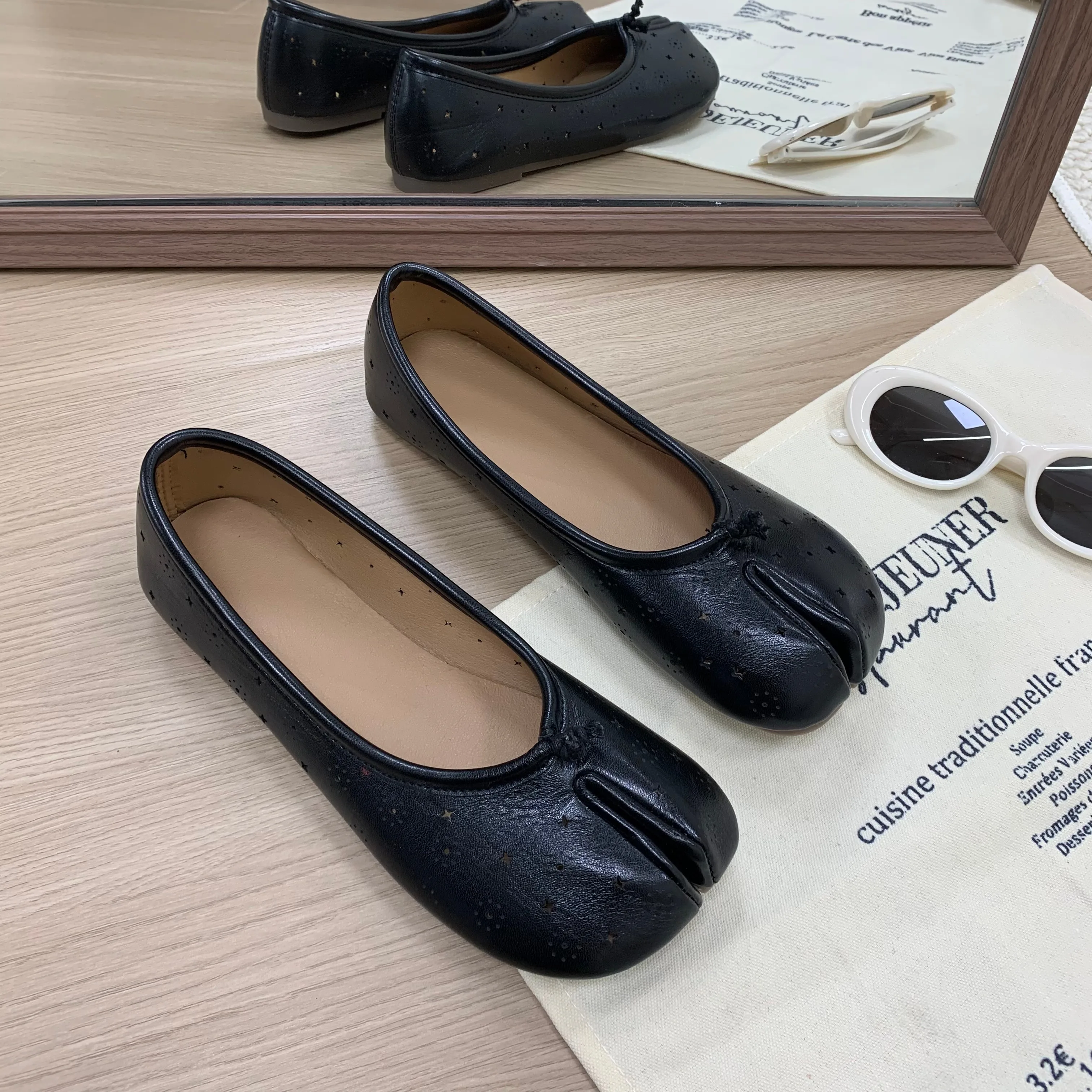 Women Split Toe Ballet Flats Slip On Minimalist Breathable Perforated Flat Shoes Smooth Leather Summer Casual Office Footwear