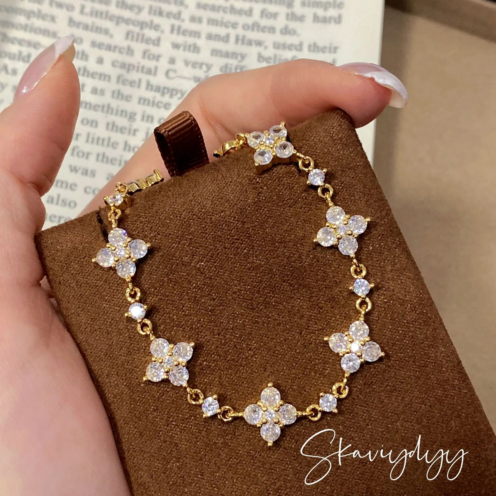 Clover Design Zircon Bracelet 925 Silver Plated Gold Adjustable Chain Luxury Crystal Flower Bracelets for Women Jewelry Gift