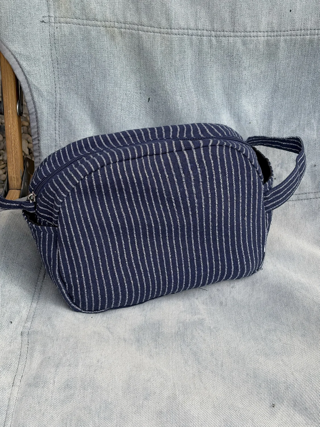 Simple fabric storage bag for travel and business trips, large-capacity toiletry bag, casual style patterned makeup bag, new mod