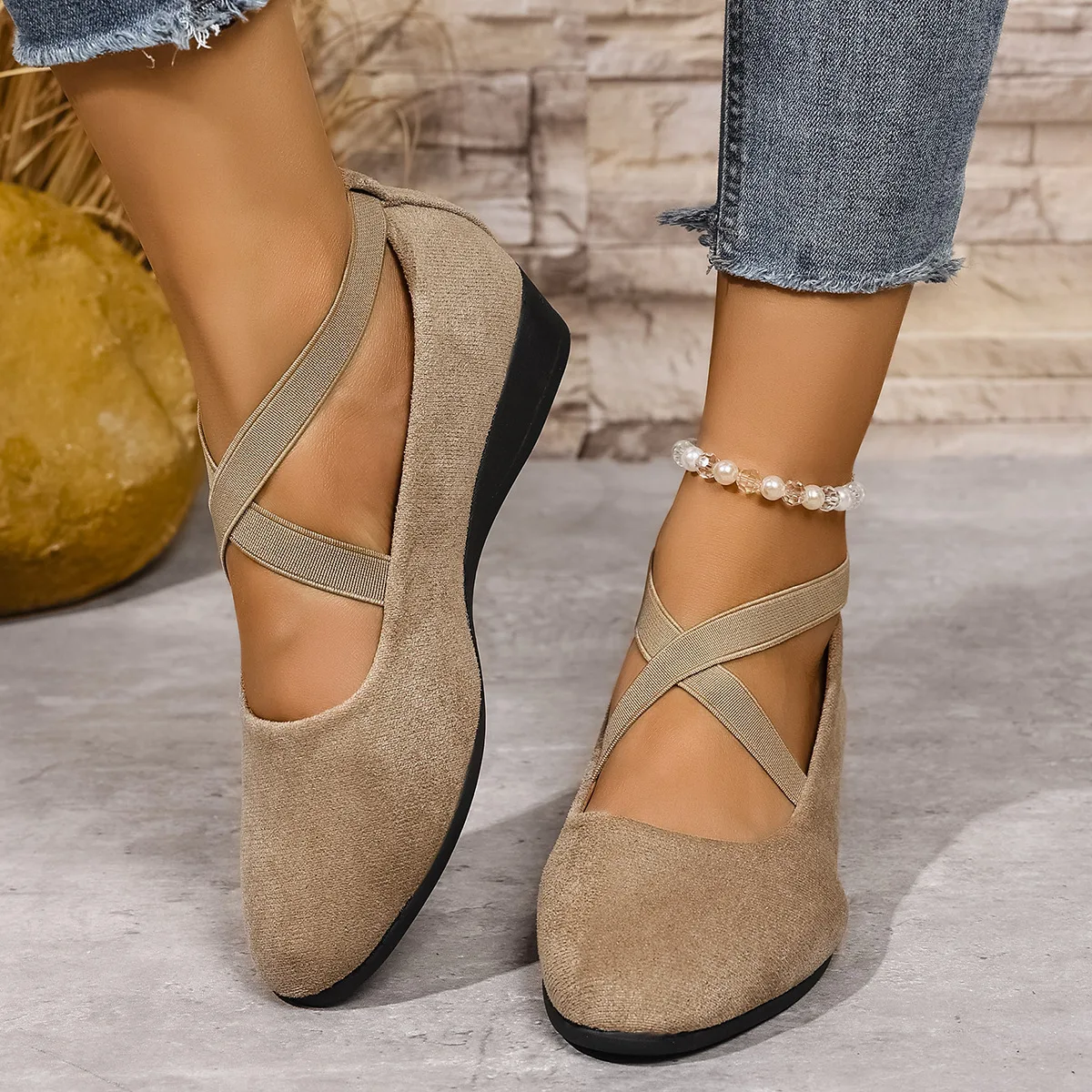 Women's Loafers with Cross-Strap Wedge Heel and Roman Retro Style High-Quality Plus-Size Solid-Color Casual Shoes for Comfort