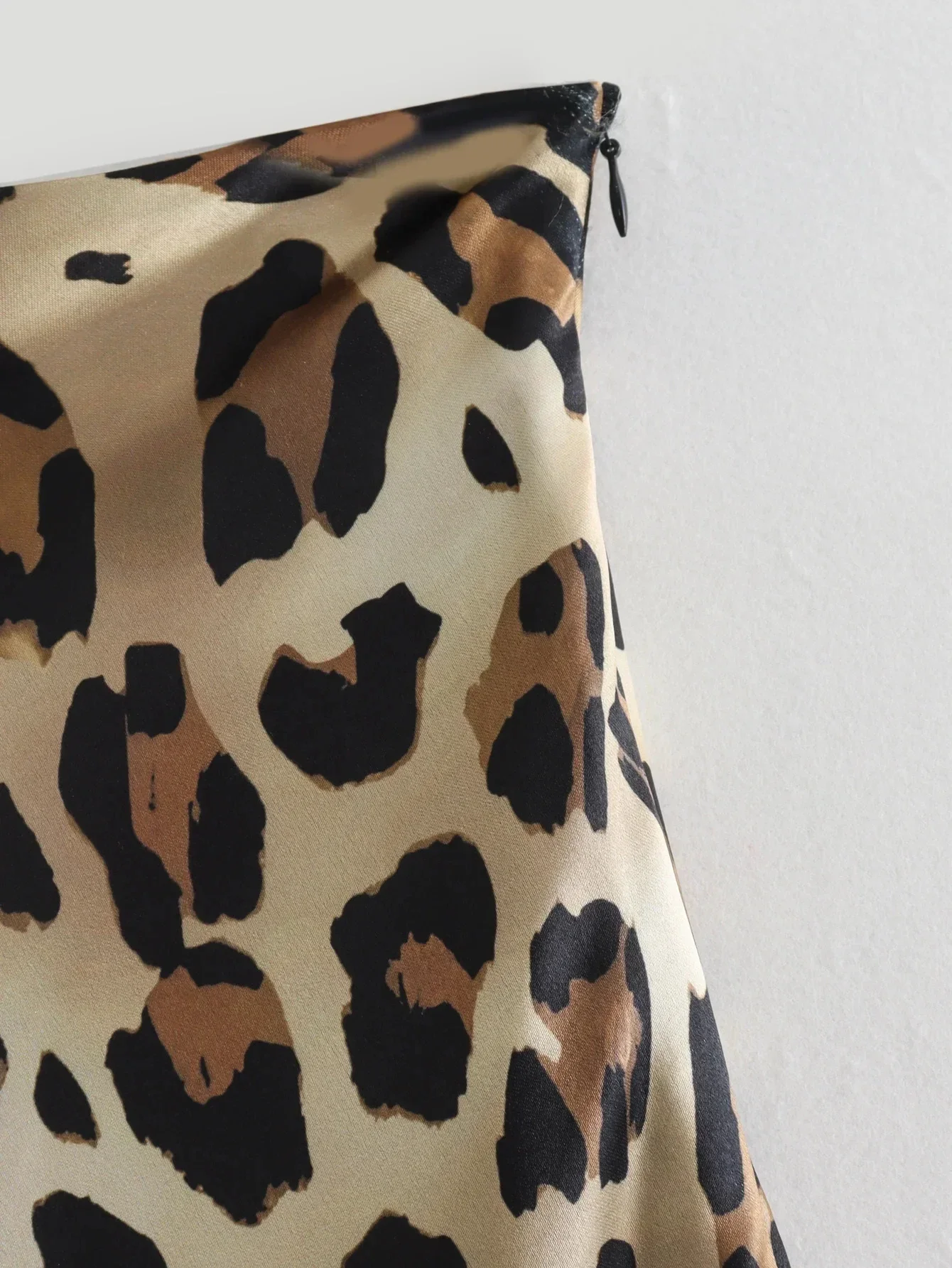 HH Women Summer 2026 Casual Loose Leopard Print Skirt Elegant Vintage Satin A-Line Flowy Long Skirt Party Beach Chic Skirts