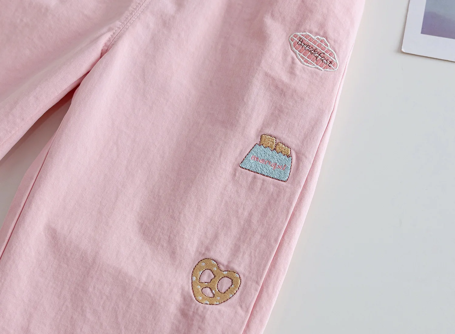 2026 New Spring Korean Style Girls Embroidered Straight Leg Pants Casual Daily Wear Long Trousers For Little Kids