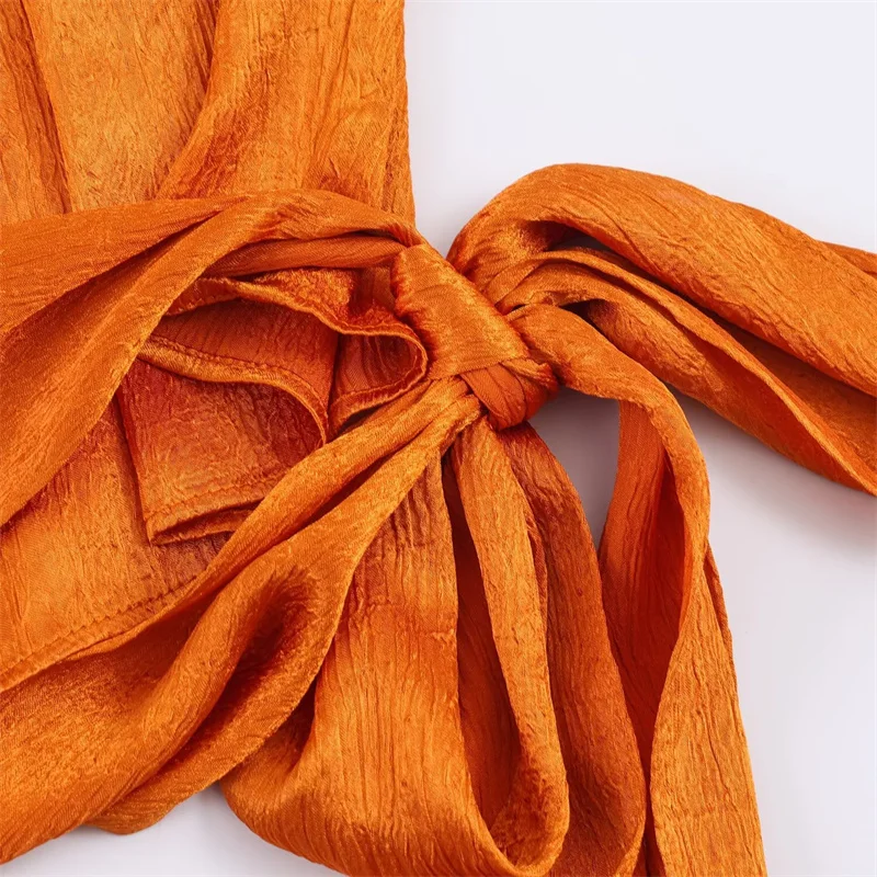 New satin-textured bow decoration top, casual and versatile, elegant and graceful