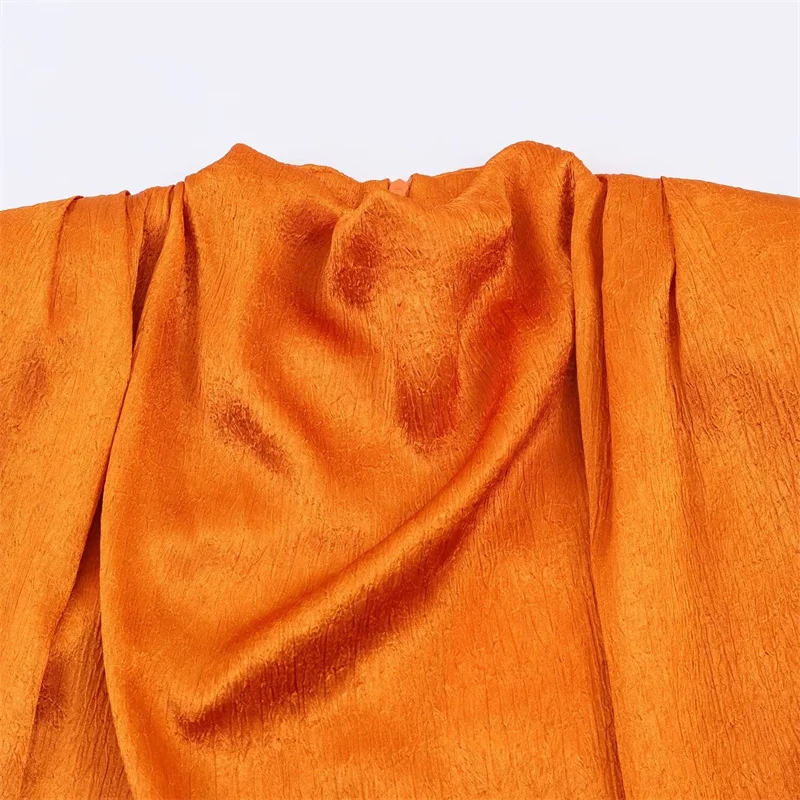 New satin-textured bow decoration top, casual and versatile, elegant and graceful