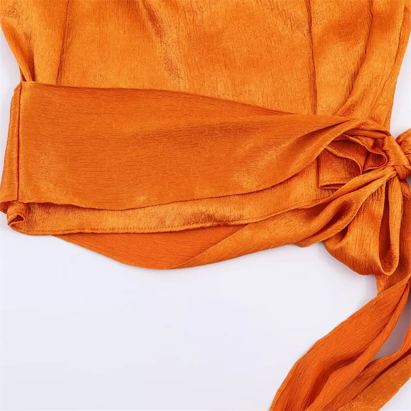 New satin-textured bow decoration top, casual and versatile, elegant and graceful