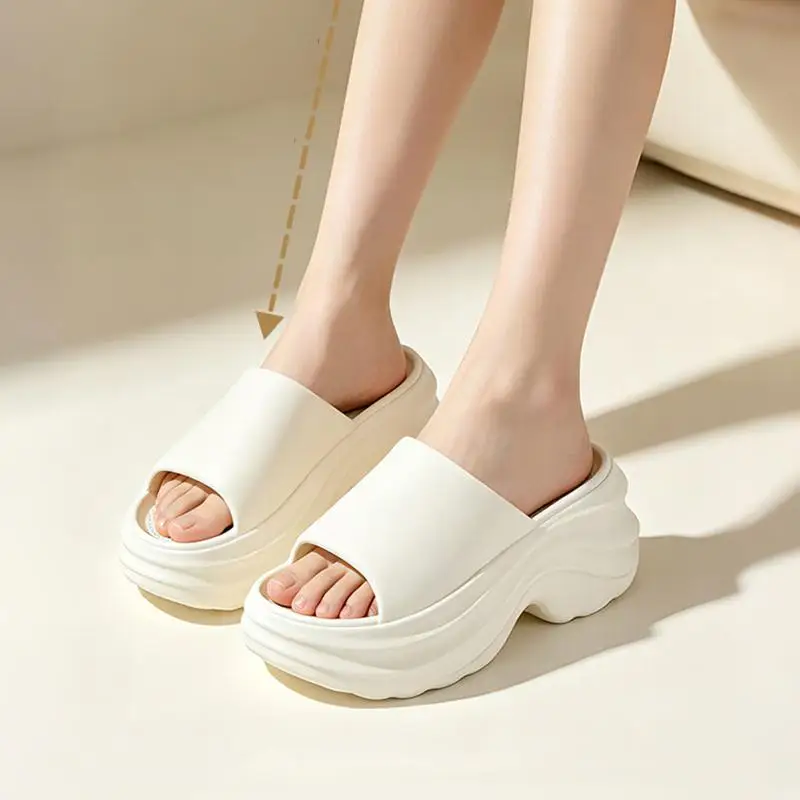 Comfort Thick Bottom Non Slip Beach Slippers Women Summer 2026 Soft EVA Platform Wedge Heel Sandals Woman Height Increase Shoes
